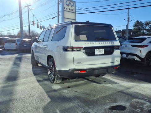 Used 2022 Jeep Grand Wagoneer Series III image 6