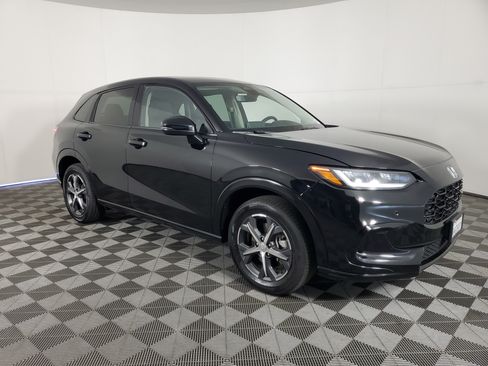 Certified 2024 Honda HR-V EX-L image 2