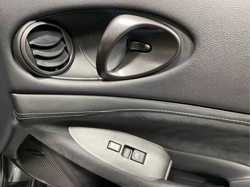 Certified 2024 Nissan Z Performance w/ Floor Mat Package image 24