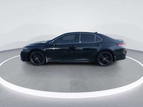 Used 2024 Toyota Camry XSE w/ Navigation Package image 5