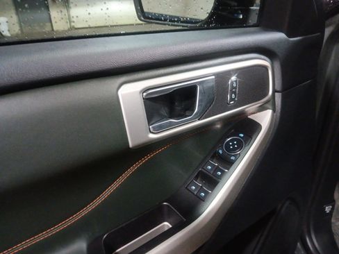 Used 2022 Ford Explorer Timberline image 25