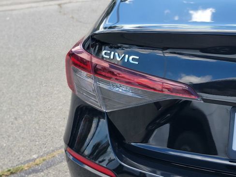 Used 2025 Honda Civic Sport image 7