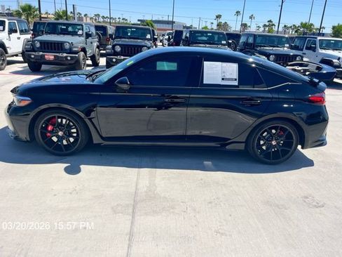 Used 2025 Honda Civic Type R image 4