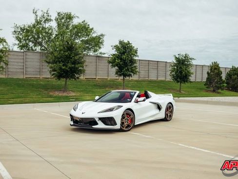 Used 2023 Chevrolet Corvette Stingray Preferred Conv w/ Z51 Performance Package RWD image 19
