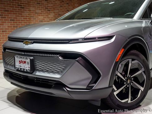 New 2026 Chevrolet Equinox EV LT image 4