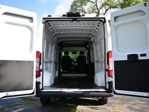 New 2026 RAM ProMaster 3500 w/ Cold Weather Group FWD image 21