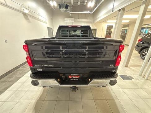 Used 2024 Chevrolet Silverado 1500 LT w/ Z71 Off-Road Package image 3