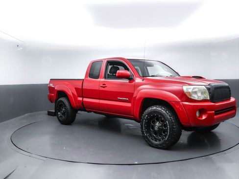 Used 2006 Toyota Tacoma V6 image 4