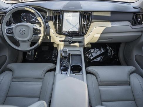 Certified 2022 Volvo XC60 B6 Inscription w/ Advanced Package image 20