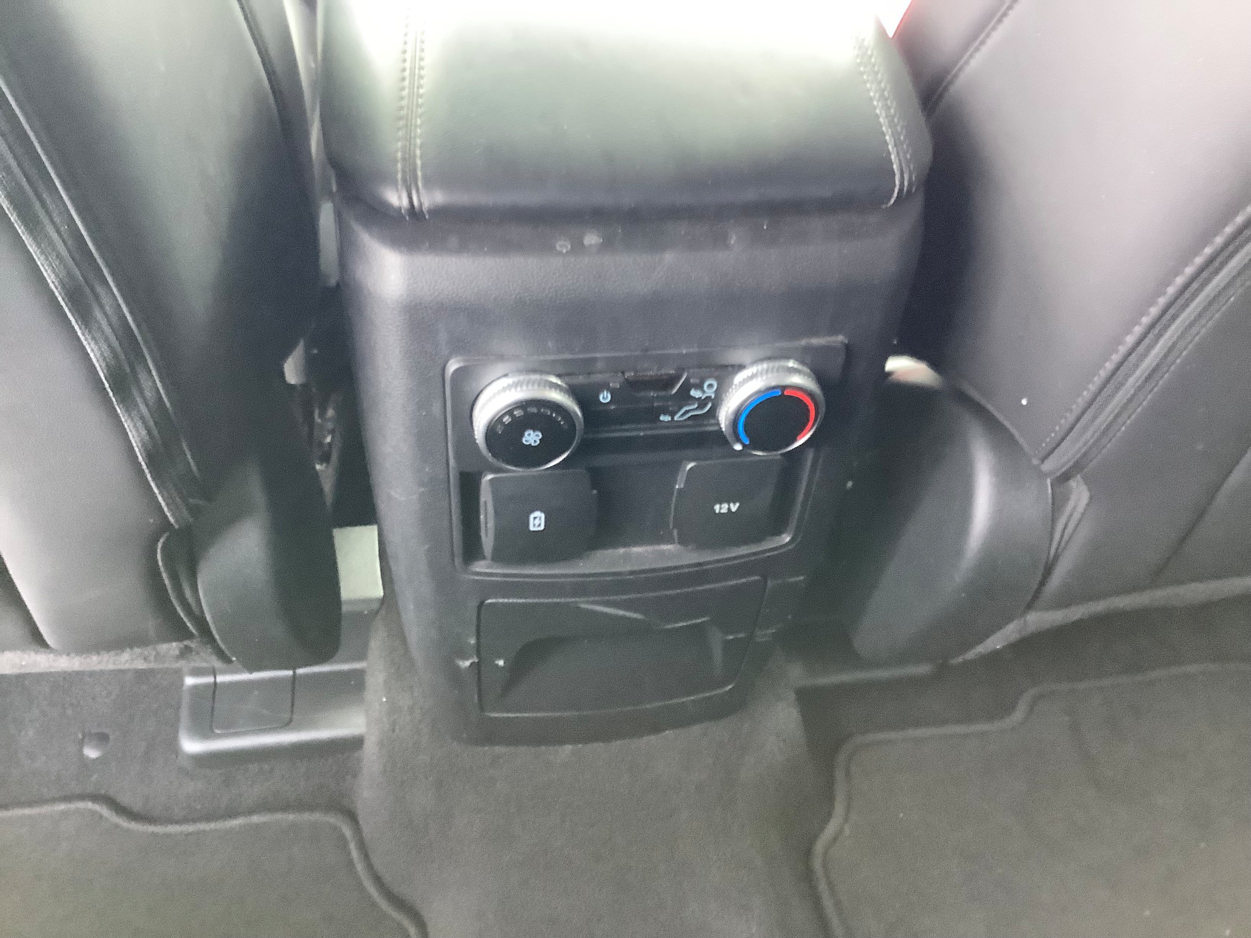 Used 2024 Ford Explorer XLT w/ Equipment Group 202A AWD/4WD image 12