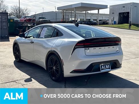 Used 2025 Toyota Prius image 5