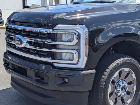 Certified 2025 Ford F250 King Ranch AWD/4WD image 13