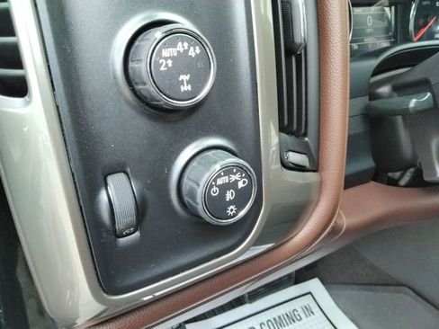Used 2018 Chevrolet Silverado 1500 High Country AWD/4WD image 27