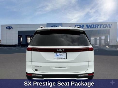 Used 2023 Kia Carnival SX Prestige FWD image 6