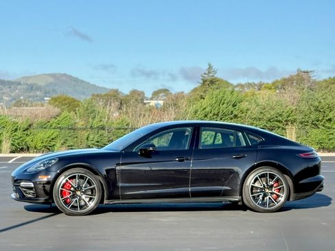 Used 2018 Porsche Panamera Turbo image 7