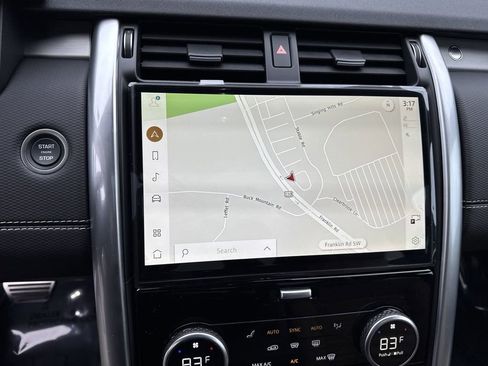 New 2025 Land Rover Discovery Dynamic SE image 22