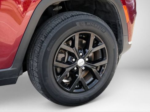Used 2023 Jeep Grand Cherokee L Limited w/ Trailer Tow Group (B) AWD/4WD image 57