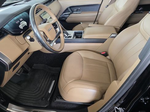 Used 2025 Land Rover Range Rover Autobiography image 10