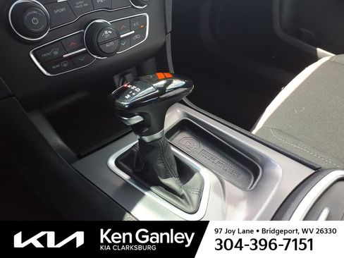 Used 2022 Dodge Charger SXT w/ Cold Weather Package AWD/4WD image 18