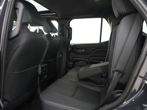 Used 2025 Toyota 4Runner Limited AWD/4WD image 16