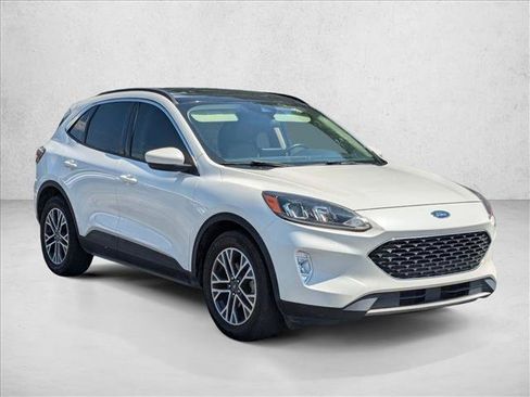 Used 2020 Ford Escape SEL FWD image 3