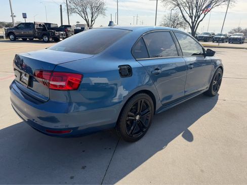 Used 2018 Volkswagen Jetta S image 4