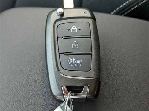 New 2025 Hyundai Venue SEL image 37