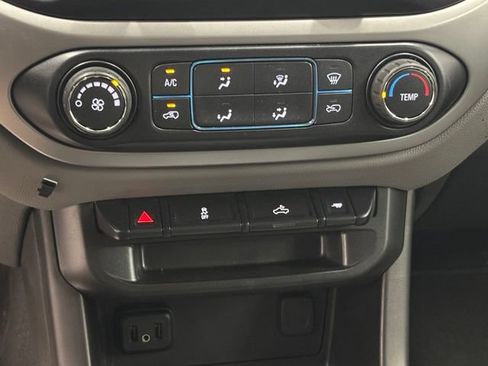 Used 2020 Chevrolet Colorado LT AWD/4WD image 29