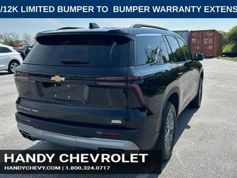 Certified 2025 Chevrolet Traverse LT w/ Driver Confidence Package AWD/4WD image 3