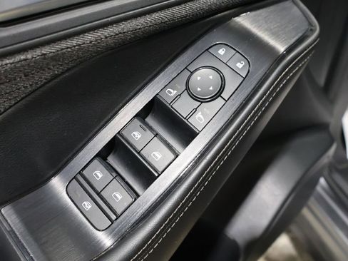 Used 2023 Nissan Rogue SV image 14