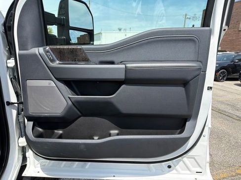 Used 2024 Ford F250 Lariat w/ Lariat Ultimate Package AWD/4WD image 20