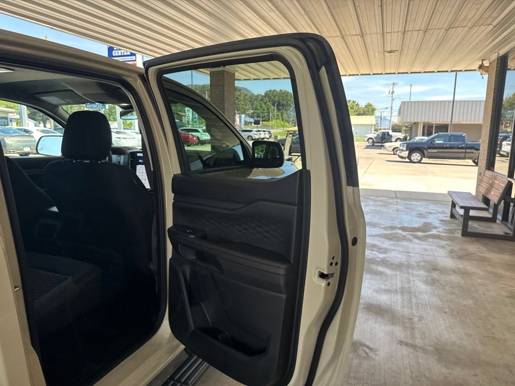 New 2026 Ford Ranger XLT w/ Equipment Group 301A High AWD/4WD image 18