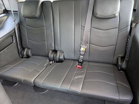 Used 2019 Cadillac Escalade Luxury RWD image 16
