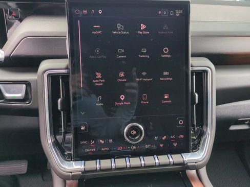 New 2026 GMC Yukon XL Denali AWD/4WD image 13