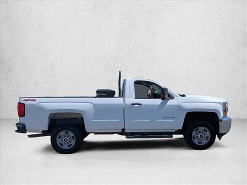 Used 2019 Chevrolet Silverado 2500 W/T w/ WT Convenience Package AWD/4WD image 4