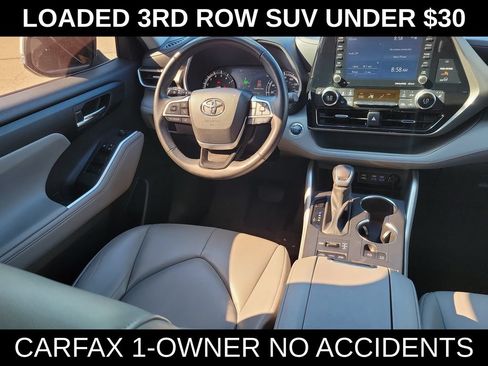 Used 2022 Toyota Highlander XLE AWD/4WD image 6