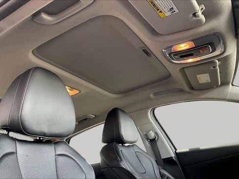 Certified 2025 Hyundai Elantra Limited FWD image 14