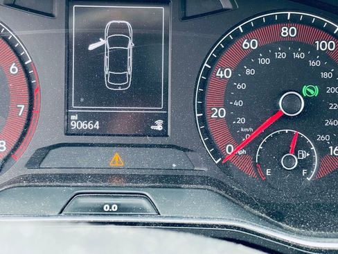 Used 2019 Volkswagen Jetta SE FWD image 17