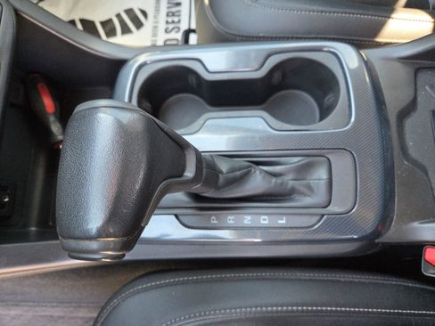 Used 2021 Chevrolet Colorado Z71 w/ Safety Package AWD/4WD image 25