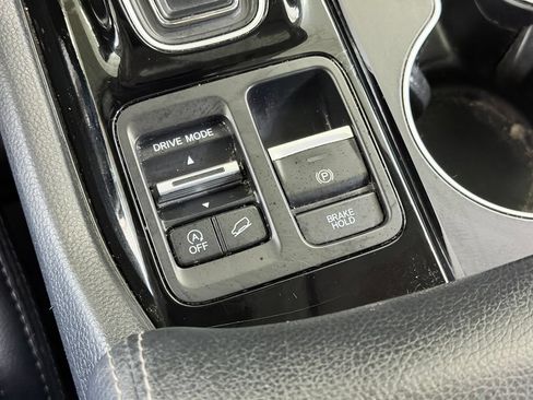 Used 2025 Honda Pilot Touring image 52