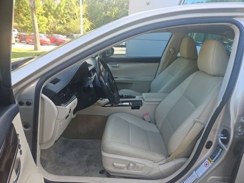 Used 2015 Lexus ES 350 w/ Premium Package FWD image 9