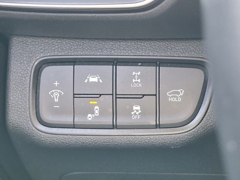 Used 2020 Hyundai Santa Fe Limited image 22