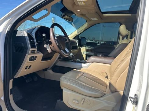 Certified 2018 Ford F150 Lariat w/ Equipment Group 502A Luxury image 34