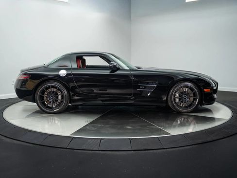 Used 2012 Mercedes-Benz SLS AMG Coupe image 9