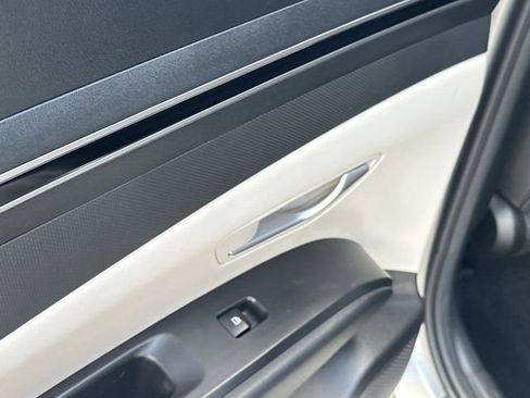 Certified 2024 Hyundai Tucson SEL FWD image 13