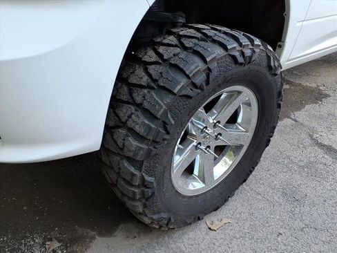 Used 2016 RAM 1500 Express AWD/4WD image 4