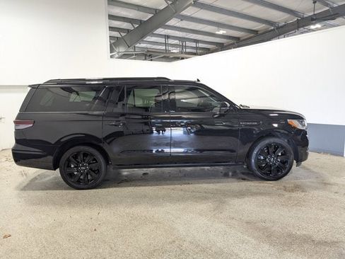 Used 2024 Lincoln Navigator L Reserve w/ Equipment Group 201A AWD/4WD image 2