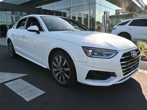 Used 2020 Audi A4 2.0T Premium w/ Convenience Package image 4