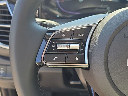 New 2026 Kia Seltos S FWD image 29