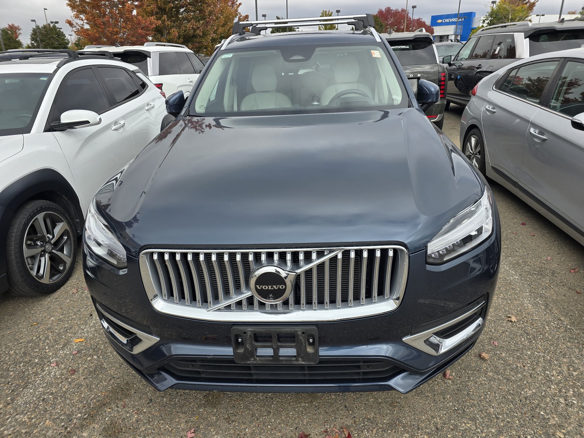 Used 2024 Volvo XC90 T8 Ultimate AWD/4WD image 9